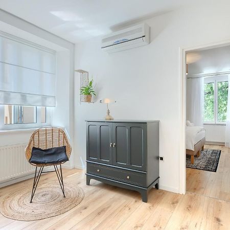 Calafati Apartment With Free Private Parking Рийека Екстериор снимка