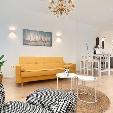 Calafati Apartment With Free Private Parking Рийека Екстериор снимка