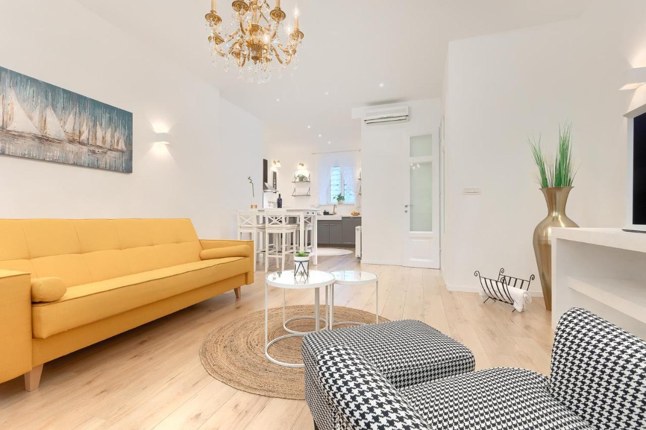 Calafati Apartment With Free Private Parking Рийека Екстериор снимка